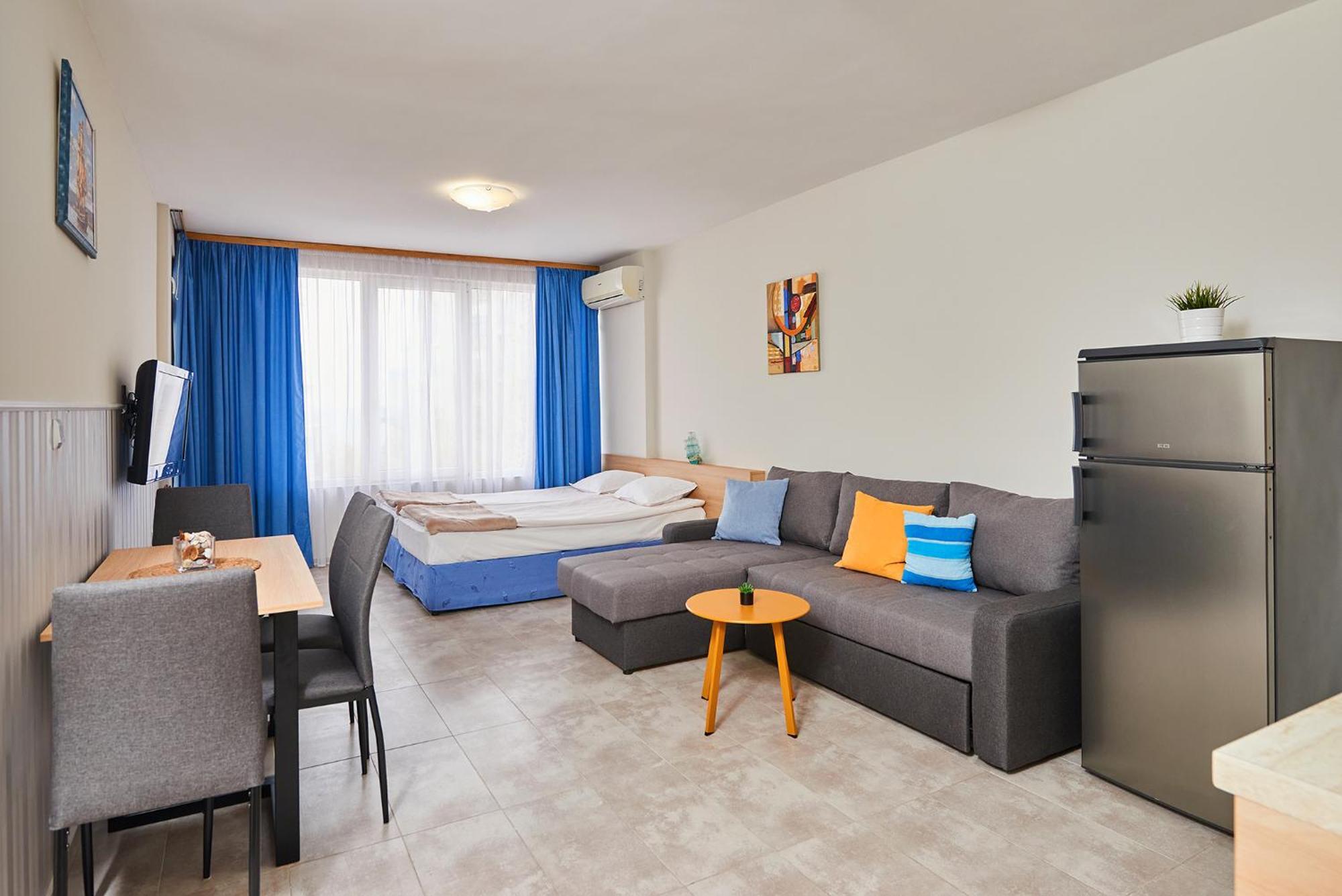 Apartment Kalina Pomorie Bagian luar foto