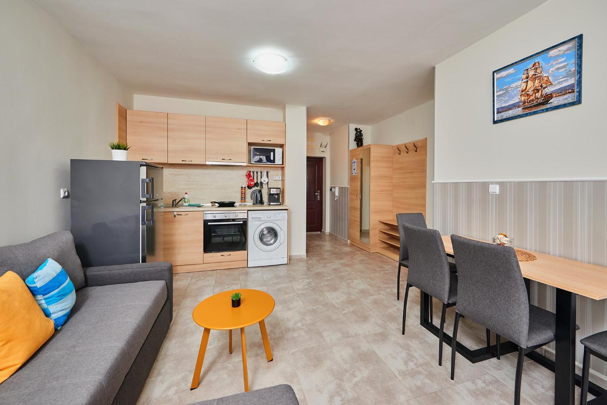 Apartment Kalina Pomorie Bagian luar foto